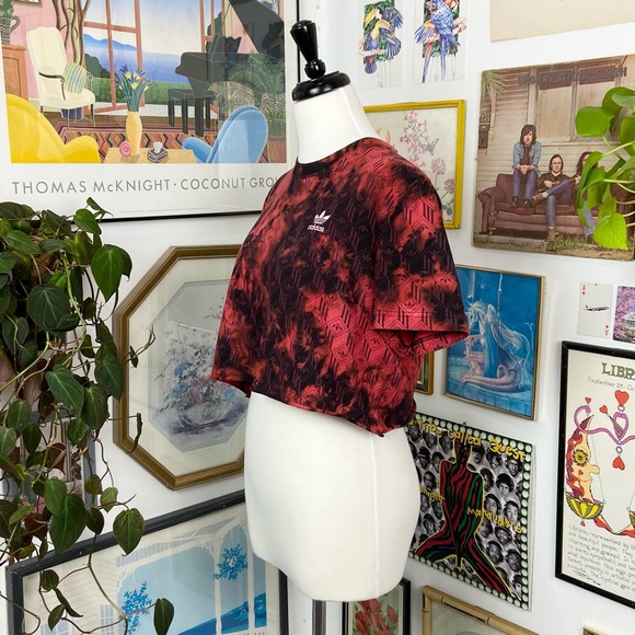 Adidas Cropped T-Shirt - Picture 7 of 8